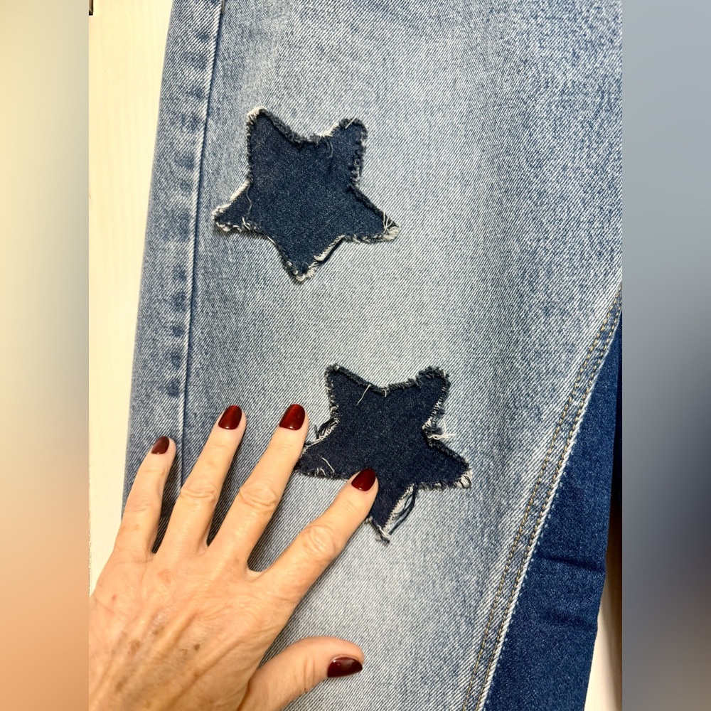 Universal Thread Blue Star Patch Boyfriend Jeans - image 3